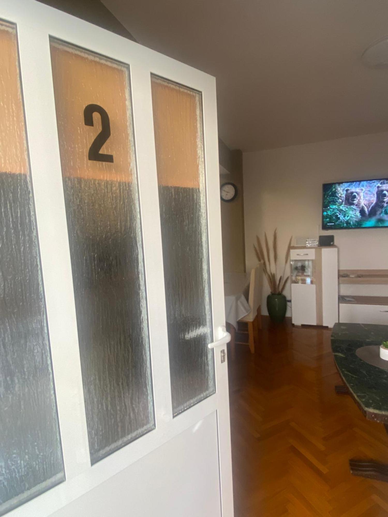 Апартаменты Apartman Stefan Карлобаг Экстерьер фото