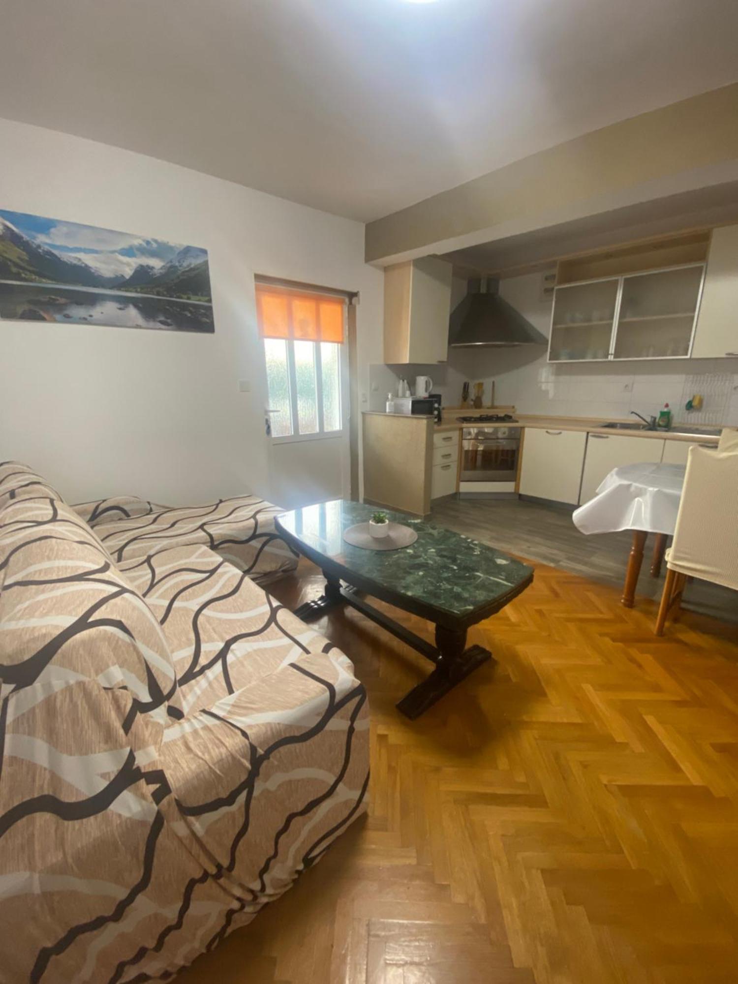 Апартаменты Apartman Stefan Карлобаг Экстерьер фото