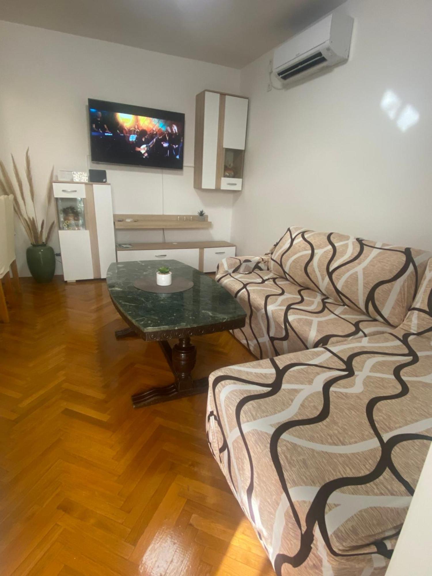 Апартаменты Apartman Stefan Карлобаг Экстерьер фото